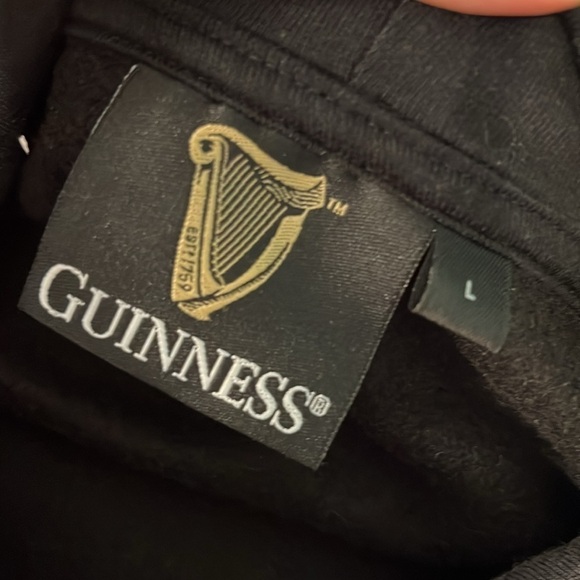 Guinness Cropped Sweatshirt Hoodie with Faux Shirt Underneath Size Large Beer - Picture 7 of 10